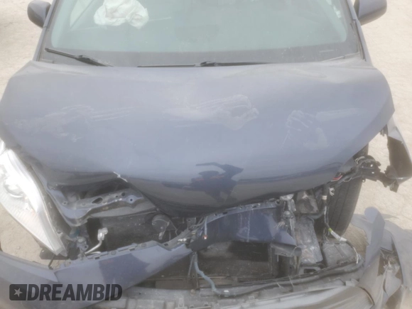 2018 Toyota Sienna XLE Auto Access Seat with VIN 5TDYZ3DC1JS958089, listed as a Copart auction lot 44910525 with 125,431 mi miles and Salvage Title. Bid and sale history available at carsss.com. Image 12.