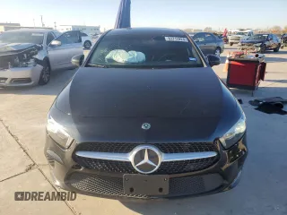 2020 Mercedes-Benz A 220 z VIN W1K3G4EB6LJ228454, wystawiony jako Copart lot #83713224 z przebiegiem 49 115 mil mil oraz Szkody całkowita. Historia ofert i sprzedaży dostępna na DreamBid. Obrazek 5.
