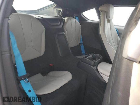 2015 BMW i8 z VIN WBY2Z2C56FV674231, wystawiony jako Copart lot #37218014 z przebiegiem 27 465 mil mil oraz . Historia ofert i sprzedaży dostępna na DreamBid. Obrazek 10.