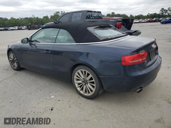 2010 Audi A5 Premium Plus z VIN WAULFAFH3AN018752, wystawiony jako Copart lot #71505394 z przebiegiem 133 524 mil mil oraz Nie do naprawy • Non repairable. Historia ofert i sprzedaży dostępna na DreamBid. Obrazek 2.