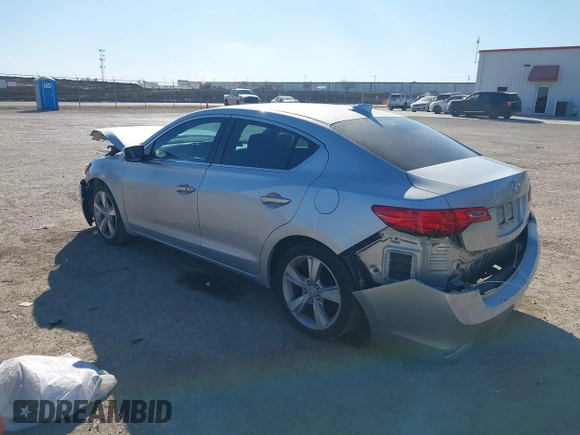 2014 Acura ILX Technology with VIN 19VDE1F72EE004913, listed as a IAAI auction lot 41421099 with 101,895 mi miles and . Bid and sale history available at DreamBid. Image 3.