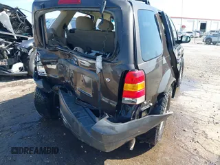 2007 Ford Escape XLT с VIN 1FMYU93197KB68777, выставлен на аукционе IAAI как лот 41996027 с пробегом 206 497 миль миль и . История ставок и продаж доступна на DreamBid. Изображение 4.