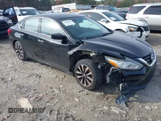 2017 Nissan Altima S z VIN 1N4AL3AP4HC217642, wystawiony jako IAAI lot #40908780 z przebiegiem 106 963 mil mil oraz . Historia ofert i sprzedaży dostępna na DreamBid. Obrazek 1.