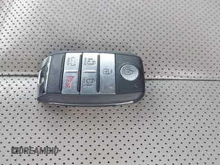 2017 Kia Sedona EX with VIN KNDMC5C17H6312805, listed as a IAAI auction lot 41363238 with 68,722 mi miles. Bid and sale history available at carsss.com. Image 11.