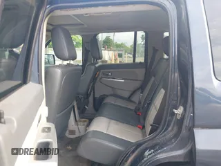 2008 Jeep Liberty Limited z VIN 1J8GN58K68W113973, wystawiony jako IAAI lot #42417083 z przebiegiem 493 836 mil mil oraz . Historia ofert i sprzedaży dostępna na DreamBid. Obrazek 8.