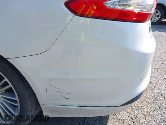 2015 Ford Fusion SE с VIN 1FA6P0HD6F5119721, выставлен на аукционе IAAI как лот 42585323 с пробегом 129 359 миль миль и . История ставок и продаж доступна на DreamBid. Изображение 17.