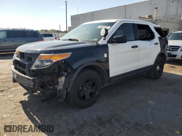 2015 Ford Utility Police Interceptor with VIN 1FM5K8AR9FGB26168, listed as a Copart auction lot 53638725 with 146,251 mi miles and Salvage Title. Bid and sale history available at carsss.com. Image 1.