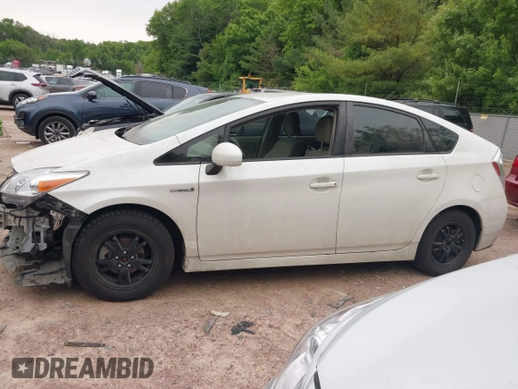 2013 Toyota Prius One z VIN JTDKN3DU3D5591734, wystawiony jako IAAI lot #42381581 z przebiegiem 202 128 mil mil oraz . Historia ofert i sprzedaży dostępna na DreamBid. Obrazek 13.