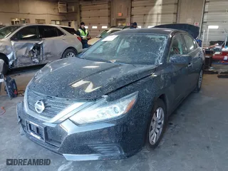 2018 Nissan Altima 2.5 S with VIN 1N4AL3APXJC152866, listed as a IAAI auction lot 41735523 with 143,588 mi miles. Bid and sale history available at carsss.com. Image 17.