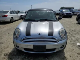 2010 MINI Hardtop with VIN WMWMF3C51ATZ22878, listed as a Copart auction lot 53173855 with 80,740 mi miles and Clean Title. Bid and sale history available at DreamBid. Image 5.