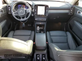 2024 Volvo XC40 Plus Bright Theme с VIN YV4L12UE2R2224249, выставлен на аукционе Copart как лот 81993444 с пробегом 10 429 миль миль и Списание • Salvage title. История ставок и продаж доступна на DreamBid. Изображение 8.