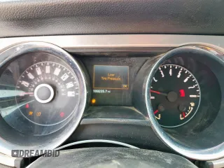 2014 Ford Mustang V6 with VIN 1ZVBP8AM2E5215150, listed as a Copart auction lot 56136135 with 189,225 mi miles and Salvage title. Bid and sale history available at DreamBid. Image 9.
