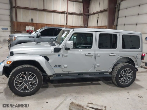 2024 Jeep Wrangler 4xe High Altitude with VIN 1C4RJXU6XRW218114, listed as a IAAI auction lot 41519843 with 17,317 mi miles. Bid and sale history available at carsss.com. Image 14.