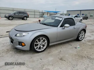 2015 Mazda MX-5 Miata Grand Touring z VIN JM1NC2PF0F0238698, wystawiony jako Copart lot #87880905 z przebiegiem Nie podano mil oraz Szkody całkowita. Historia ofert i sprzedaży dostępna na DreamBid. Obrazek 1.