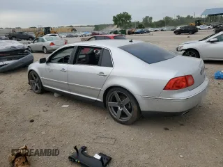 2004 Volkswagen Phaeton V8 z VIN WVWAF63D848008231, wystawiony jako Copart lot #58247645 z przebiegiem 130 457 mil mil oraz Czysty tytuł • Clean title. Historia ofert i sprzedaży dostępna na DreamBid. Obrazek 2.