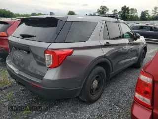 2023 Ford Police Interceptor Utility z VIN 1FM5K8AB9PGA17813, wystawiony jako Copart lot #58211995 z przebiegiem 2 753 mil mil oraz Szkoda całkowita • Salvage title. Historia ofert i sprzedaży dostępna na DreamBid. Obrazek 3.