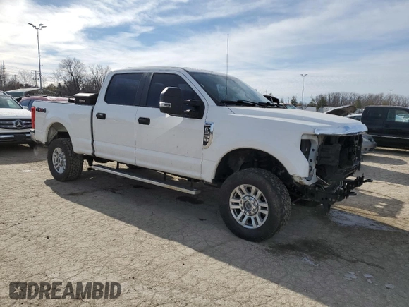 2018 Ford Super Duty F-250 SRW XL with VIN 1FT7W2B6XJEB68792, listed as a Copart auction lot 45408075 with 117,110 mi miles and Salvage Title. Bid and sale history available at carsss.com. Image 4.