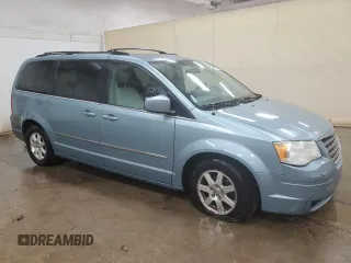 2009 Chrysler Town & Country Touring with VIN 2A8HR54139R592708, listed as a Copart auction lot 46580875 with 202,414 mi miles and Clean Title. Bid and sale history available at carsss.com. Image 4.