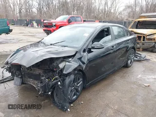 2020 Kia Forte GT-Line with VIN 3KPF34ADXLE251517, listed as a IAAI auction lot 41514355 with 80,588 mi miles. Bid and sale history available at carsss.com. Image 17.