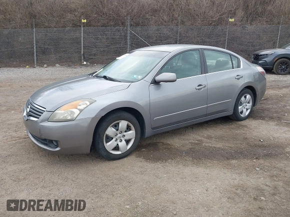 2007 Nissan Altima 2.5 S with VIN 1N4AL21E27C139837, listed as a IAAI auction lot 41856658 with 172,861 mi miles. Bid and sale history available at carsss.com. Image 2.