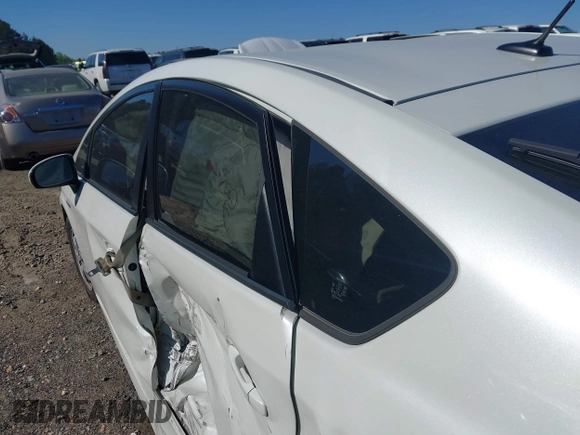2011 Toyota Prius I with VIN JTDKN3DU6B1450449, listed as a IAAI auction lot 41983701 with 220,041 mi miles and . Bid and sale history available at DreamBid. Image 20.