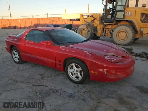 1998 Pontiac Firebird Firebird z VIN 2G2FS22K0W2201603, wystawiony jako Copart lot #79671704 z przebiegiem 309 203 mil mil oraz Czysty tytuł • Clean title. Historia ofert i sprzedaży dostępna na DreamBid. Obrazek 4.