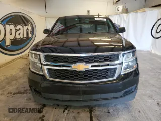2018 Chevrolet Suburban LS z VIN 1GNSCGKC0JR278370, wystawiony jako Copart lot #57657395 z przebiegiem 224 903 mil mil oraz Czysty tytuł • Clean title. Historia ofert i sprzedaży dostępna na DreamBid. Obrazek 5.