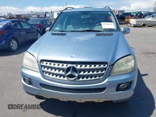 2008 Mercedes-Benz M 350 with VIN 4JGBB86E68A353591, listed as a IAAI auction lot 42298212 with 184,686 mi miles and . Bid and sale history available at DreamBid. Image 6.