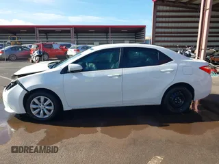 2016 Toyota Corolla L z VIN 5YFBURHE8GP532792, wystawiony jako IAAI lot #41820276 z przebiegiem 43 764 mil mil oraz . Historia ofert i sprzedaży dostępna na DreamBid. Obrazek 15.