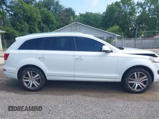 2014 Audi Q7 Premium Plus with VIN WA1LGAFE6ED015856, listed as a IAAI auction lot 42612500 with 96,946 mi miles and . Bid and sale history available at DreamBid. Image 13.