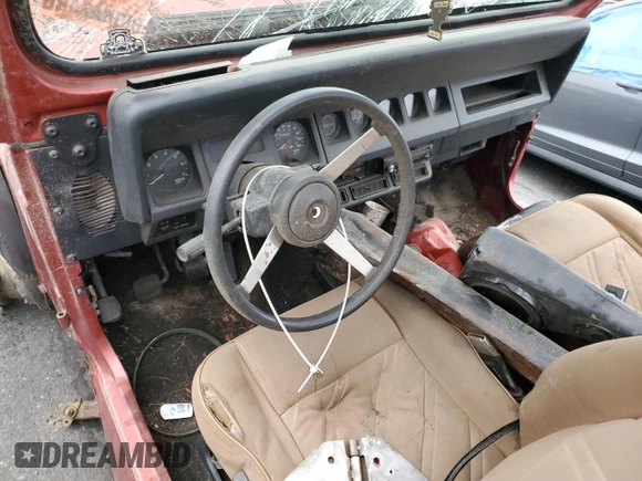 1992 Jeep Wrangler with VIN 2J4FY29S5NJ521790, listed as a Copart auction lot 79385084 with 0 mi miles and Non Repairable. Bid and sale history available at carsss.com. Image 8.