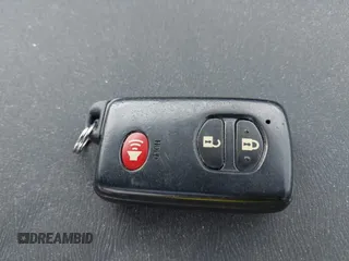 2010 Toyota Prius II z VIN JTDKN3DUXA0028432, wystawiony jako IAAI lot #42403891 z przebiegiem 193 976 mil mil oraz . Historia ofert i sprzedaży dostępna na DreamBid. Obrazek 11.