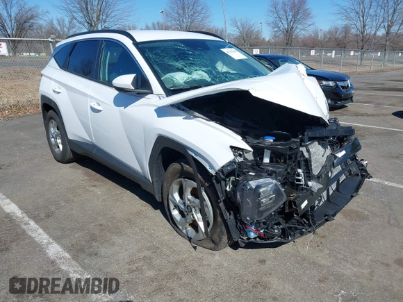 2024 Hyundai Tucson SEL with VIN KM8JBCDE6RU285231, listed as a IAAI auction lot 41757409 with 18,319 mi miles and . Bid and sale history available at carsss.com. Image 1.