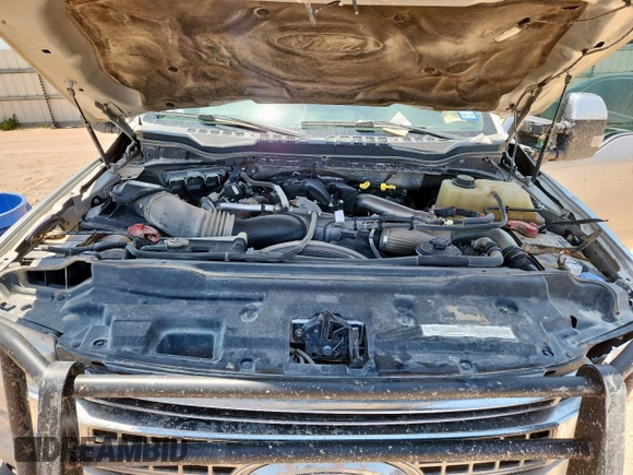 2019 Ford F-250 XL with VIN 1FT7W2BT6KED82721, listed as a Copart auction lot 61027695 with 166,167 mi miles and Salvage title. Bid and sale history available at DreamBid. Image 11.