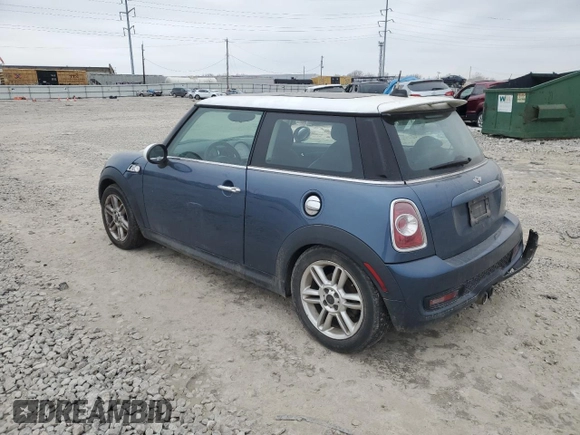 2011 MINI Hardtop S with VIN WMWSV3C55BTY10340, listed as a Copart auction lot 88598945 with Not Provided miles and Salvage Title. Bid and sale history available at DreamBid. Image 2.