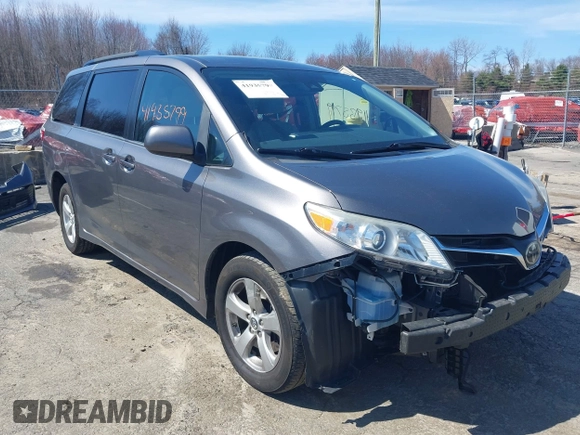 2018 Toyota Sienna LE Auto Access Seat with VIN 5TDKZ3DC1JS946224, listed as a IAAI auction lot 41935799 with 109,757 mi miles and . Bid and sale history available at DreamBid. Image 1.