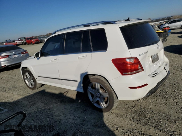 2013 Mercedes-Benz GLK 250 with VIN WDCGG0EB0DG131389, listed as a Copart auction lot 42382655 with 231,906 mi miles and Clean Title. Bid and sale history available at DreamBid. Image 2.