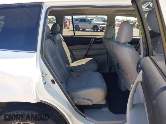 2012 Toyota Highlander Limited with VIN 5TDDK3EH9CS169673, listed as a IAAI auction lot 41921136 with 132,885 mi miles. Bid and sale history available at carsss.com. Image 8.