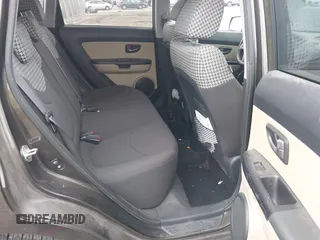 2010 Kia Soul + with VIN KNDJT2A23A7178534, listed as a IAAI auction lot 41380362 with 172,612 mi miles. Bid and sale history available at carsss.com. Image 8.