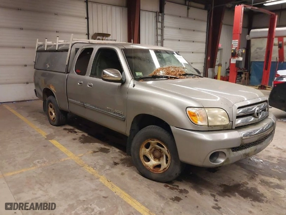 2005 Toyota Tundra SR5 with VIN 5TBBT44115S460209, listed as a IAAI auction lot 41979337 with 207,990 mi miles. Bid and sale history available at carsss.com. Image 12.