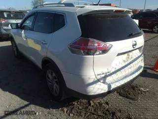 2014 Nissan Rogue SV with VIN 5N1AT2MT1EC754750, listed as a IAAI auction lot 40950139 with 209,257 mi miles. Bid and sale history available at carsss.com. Image 3.