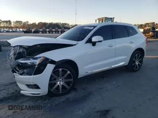 2020 Volvo XC60 Inscription z VIN YV4102DL0L1590426, wystawiony jako Copart lot #83150784 z przebiegiem 49 154 mil mil oraz Szkoda całkowita • Salvage title. Historia ofert i sprzedaży dostępna na DreamBid. Obrazek 1.