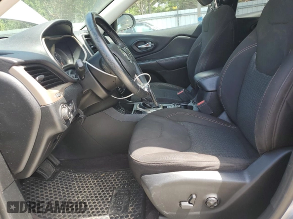 2017 Jeep Cherokee Latitude с VIN 1C4PJLCB3HW577947, выставлен на аукционе Copart как лот 64815025 с пробегом 119 133 миль миль и Чистый • Clean title. История ставок и продаж доступна на DreamBid. Изображение 7.