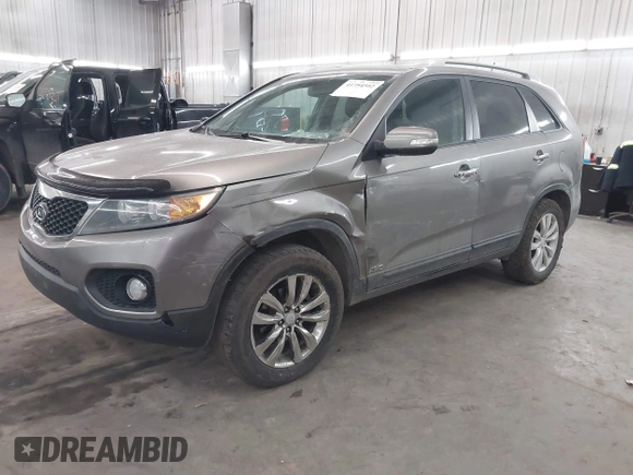 2011 Kia Sorento LX with VIN 5XYKTDA2XBG119730, listed as a IAAI auction lot 41754502 with 176,034 mi miles. Bid and sale history available at carsss.com. Image 17.