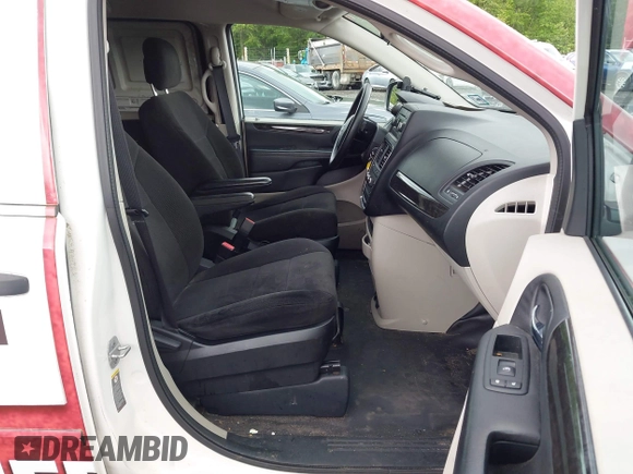 2013 Ram Cargo Van Tradesman with VIN 2C4JRGAG3DR735792, listed as a IAAI auction lot 42342661 with 82,676 mi miles and . Bid and sale history available at DreamBid. Image 5.