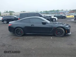 2022 BMW M4 Competition xDrive с VIN WBS43AZ04NCJ24059, выставлен на аукционе IAAI как лот 42182813 с пробегом 27 682 миль миль и . История ставок и продаж доступна на DreamBid. Изображение 13.