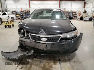 2011 Kia Forte LX with VIN KNAFT4A29B5435983, listed as a Copart auction lot 87684015 with 118,201 mi miles and Non Repairable. Bid and sale history available at carsss.com. Image 5.