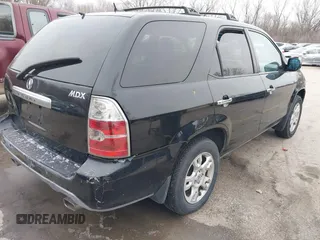 2005 Acura MDX Touring with VIN 2HNYD18925H501467, listed as a IAAI auction lot 41385990 with 271,223 mi miles. Bid and sale history available at carsss.com. Image 4.