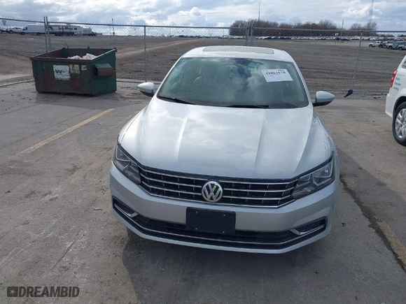 2018 Volkswagen Passat 2.0T SE with VIN 1VWBA7A31JC004790, listed as a IAAI auction lot 41863578 with 60,612 mi miles. Bid and sale history available at carsss.com. Image 12.