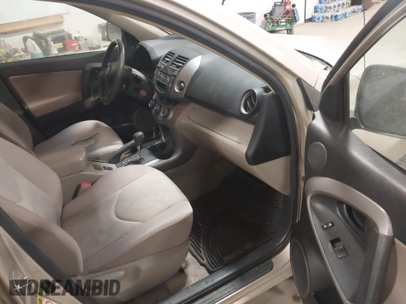 2008 Toyota RAV4 with VIN JTMBK33V185056054, listed as a IAAI auction lot 41702082 with 256,189 mi miles. Bid and sale history available at carsss.com. Image 5.